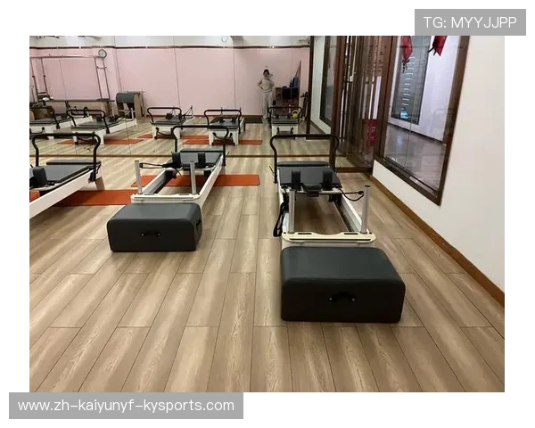 练臀部的健身器材图片展示与使用指南 练臀部的健身器材图片展示与使用指南